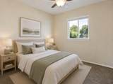 2401 Manor Rd - Photo 4
