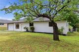 1841 Twin Oaks - Photo 2