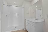 172 Surrey Oaks - Photo 17