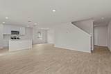 172 Surrey Oaks - Photo 5