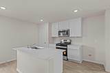 172 Surrey Oaks - Photo 7