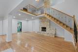 601 Deertrail Dr - Photo 2