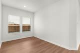 1032 Stonehill Dr - Photo 7
