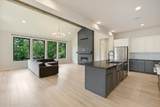 913 Presa Arriba Rd - Photo 11