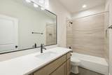 913 Presa Arriba Rd - Photo 21