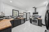 1707 Travis Ave - Photo 17