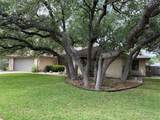 203 Oakwood Dr - Photo 1