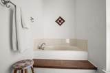 6002 Rain Creek Pkwy - Photo 14