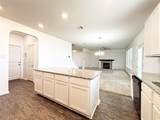 1720 Foxglove Cir - Photo 11