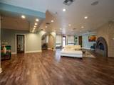 935 La Posada Dr - Photo 21