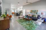 701 Zennia St - Photo 4