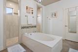 2306 Wooster St - Photo 18
