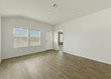 1607 Champagne Oak - Photo 4