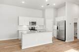 732 Staglin St - Photo 7