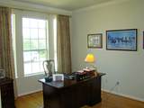 10700 Pointe View Dr - Photo 10