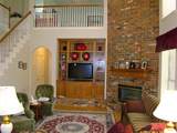 10700 Pointe View Dr - Photo 9