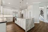 805 Parkwood Ct - Photo 13