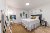 300 Crockett St - Photo 11