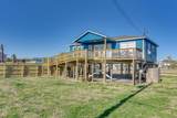 415 Seashell Dr - Photo 2