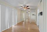 6718 Silvermine Dr - Photo 9