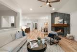 7805 Crandall Rd - Photo 17