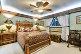 7802 Shadyrock Dr - Photo 21