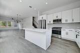 2308 Maxwell Ln - Photo 4