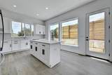 2308 Maxwell Ln - Photo 5