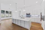 7605 Becasseau Dr - Photo 15