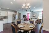 13800 Lyndhurst St - Photo 2