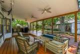 1104 Crestview St - Photo 16