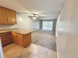 601 11th St - Photo 9