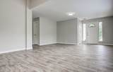 1302 Crete Ln - Photo 3