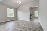 1302 Crete Ln - Photo 6