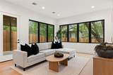 2611 Oak Crest Ave - Photo 9