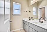 1624 Coral Sunrise Trl - Photo 28
