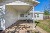 4602 Leslie Ave - Photo 20