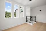 913 Capitol Ct - Photo 17