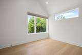 913 Capitol Ct - Photo 20