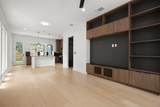 913 Capitol Ct - Photo 9