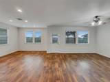 717 Twisted Oaks Ln - Photo 15