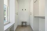 1327 Schumann Rd - Photo 16