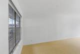 300 Crockett St - Photo 8