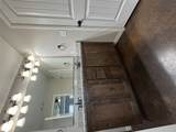 1047 Fieldstone Dr - Photo 17