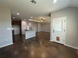 1047 Fieldstone Dr - Photo 8
