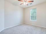 1301 Horseback Holw - Photo 30