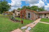 716 Buckingham Pl - Photo 3