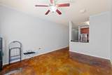 910 25th St - Photo 4