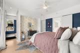 3015 Washington Sq - Photo 18