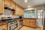 9913 Oak Hollow Dr - Photo 16